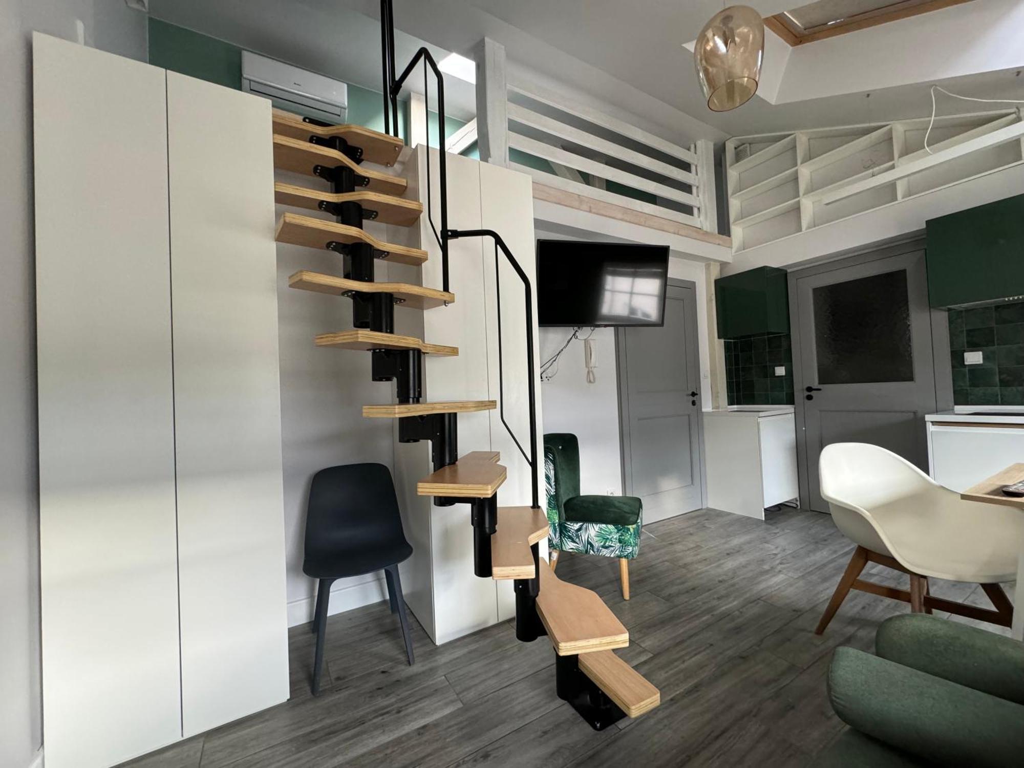 Beautiful&Unique Apartment on the 3rd Floor-MEZZANINE Cracovie Extérieur photo